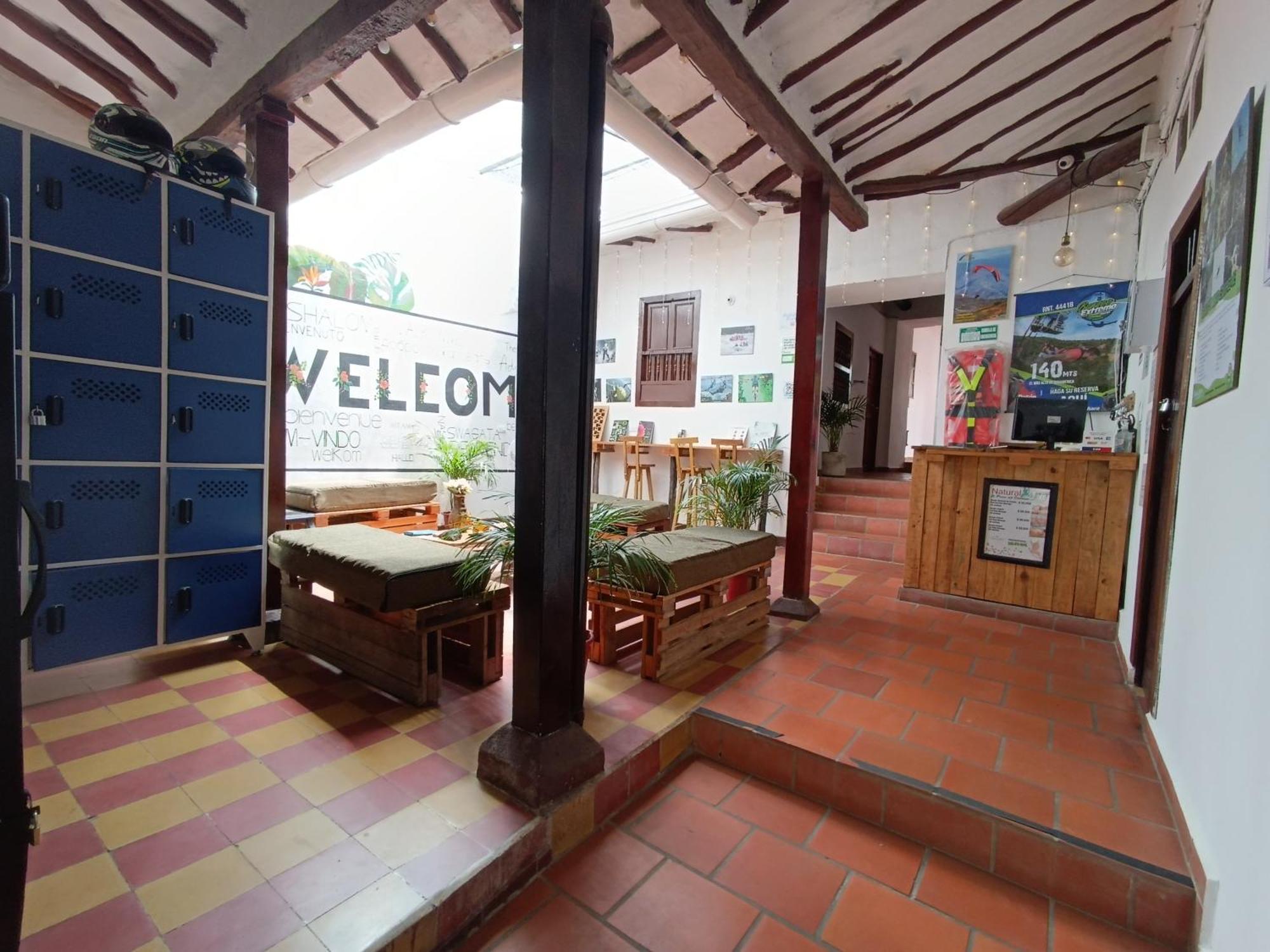 The Best Adventure Hostel Сан-Хиль Экстерьер фото