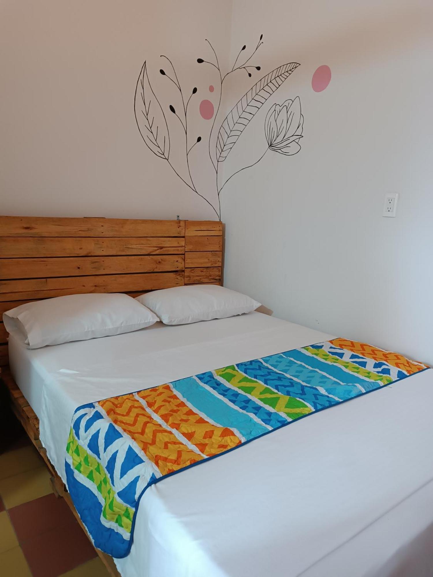 The Best Adventure Hostel Сан-Хиль Экстерьер фото