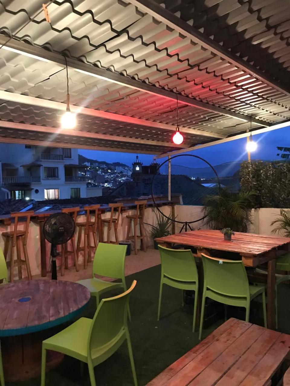 The Best Adventure Hostel Сан-Хиль Экстерьер фото