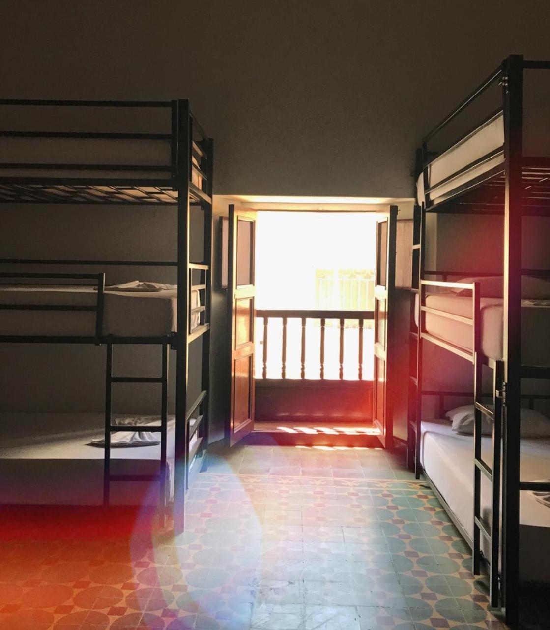 The Best Adventure Hostel Сан-Хиль Экстерьер фото